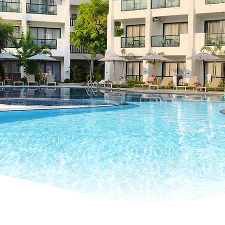 Pooh Beach Resort & Spa Jomtien Beach Exterior foto