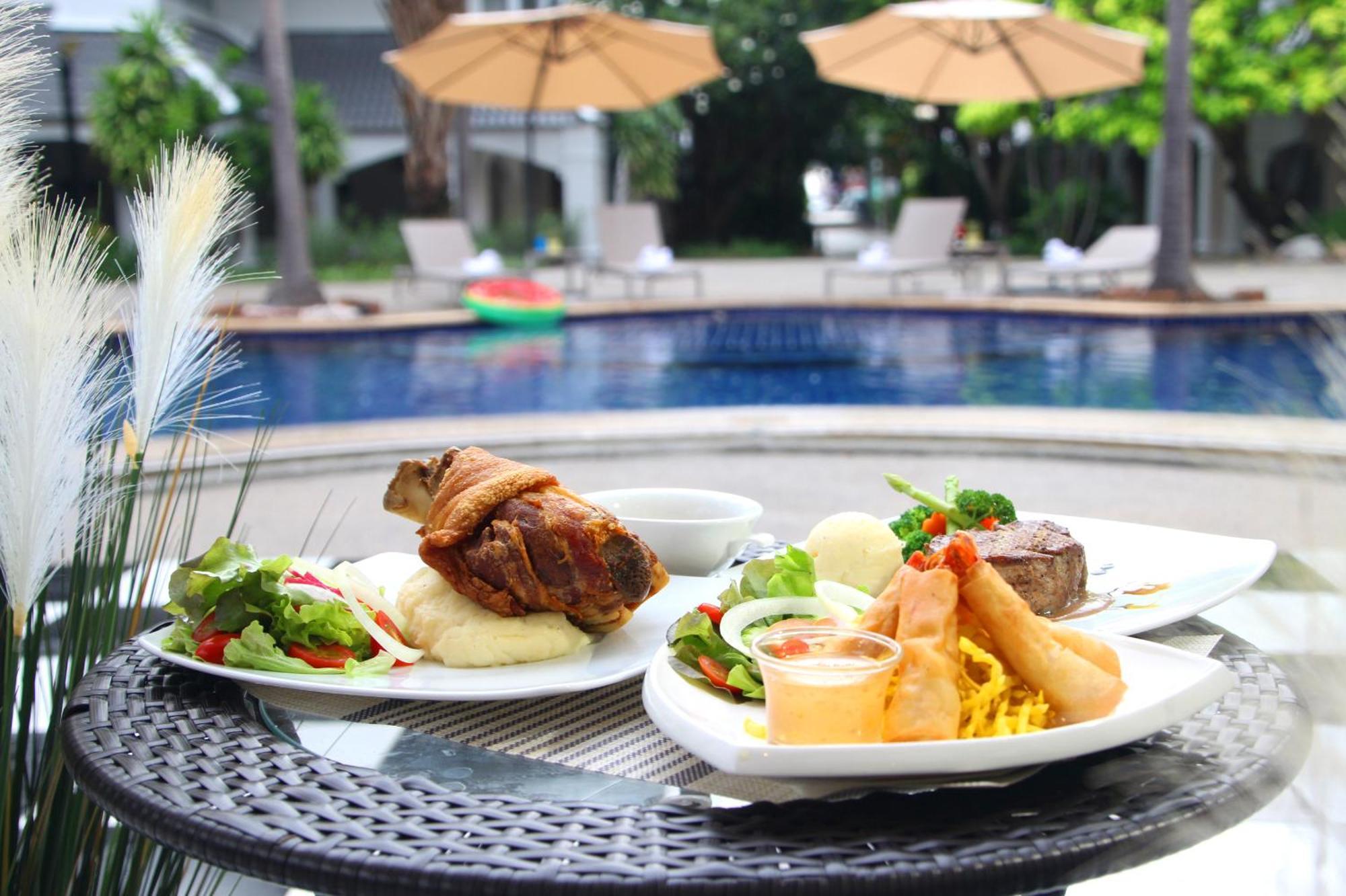 Pooh Beach Resort & Spa Jomtien Beach Exterior foto